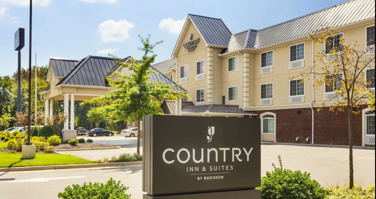 Country Inn & Suite