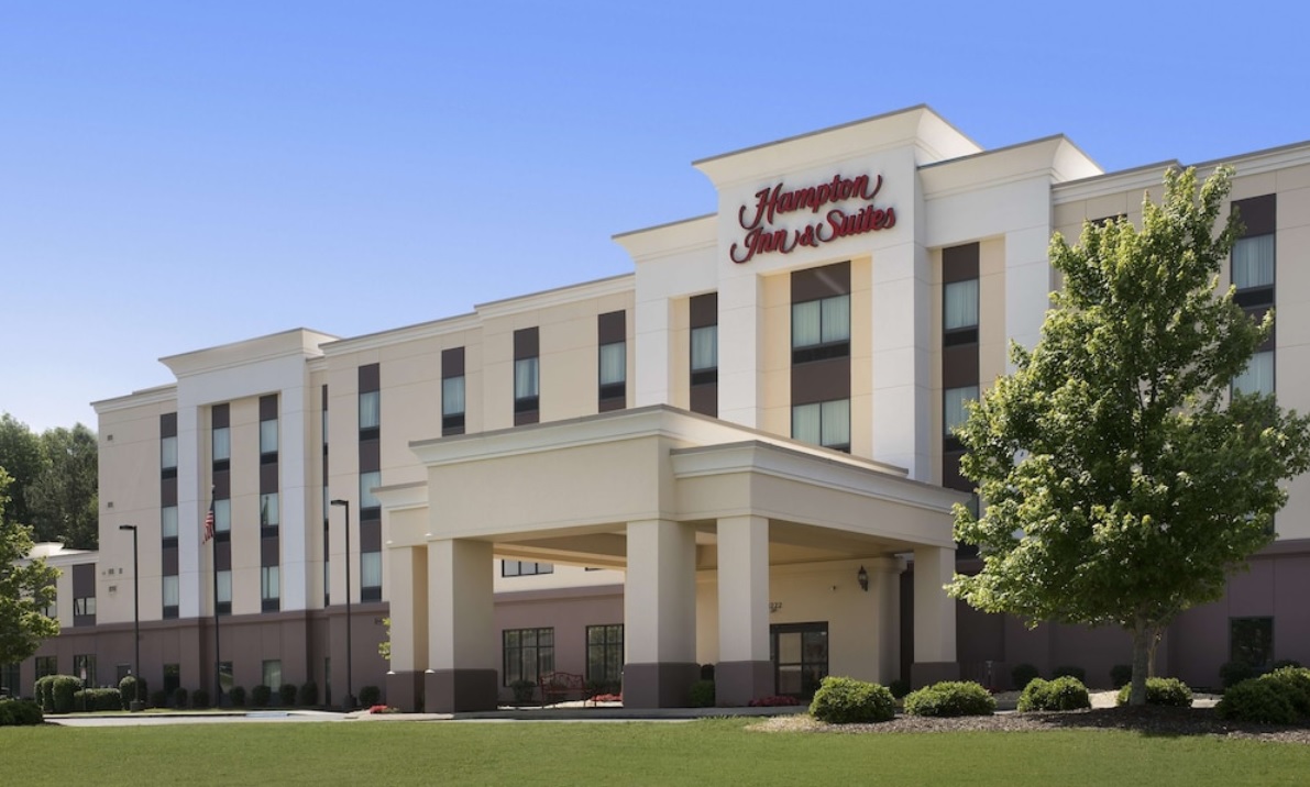 Hampton Inn & Suites